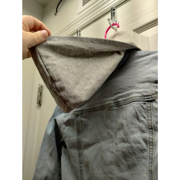 Cat & Jack Girls' Size Large Light Wash Denim Hooded Frayed Hem Jean Jacket NWT - Picture 4 of 8